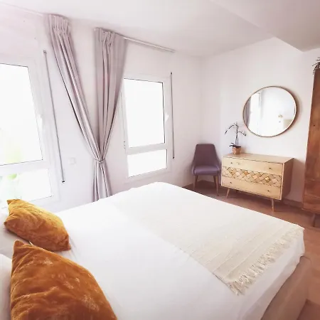 Dorado Apartment *